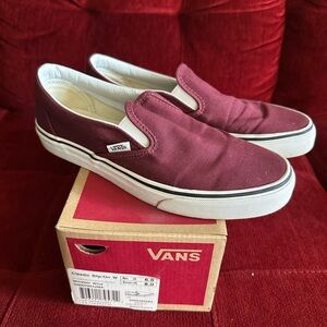 Vans Slip-On Sneakers in Windsor Wine